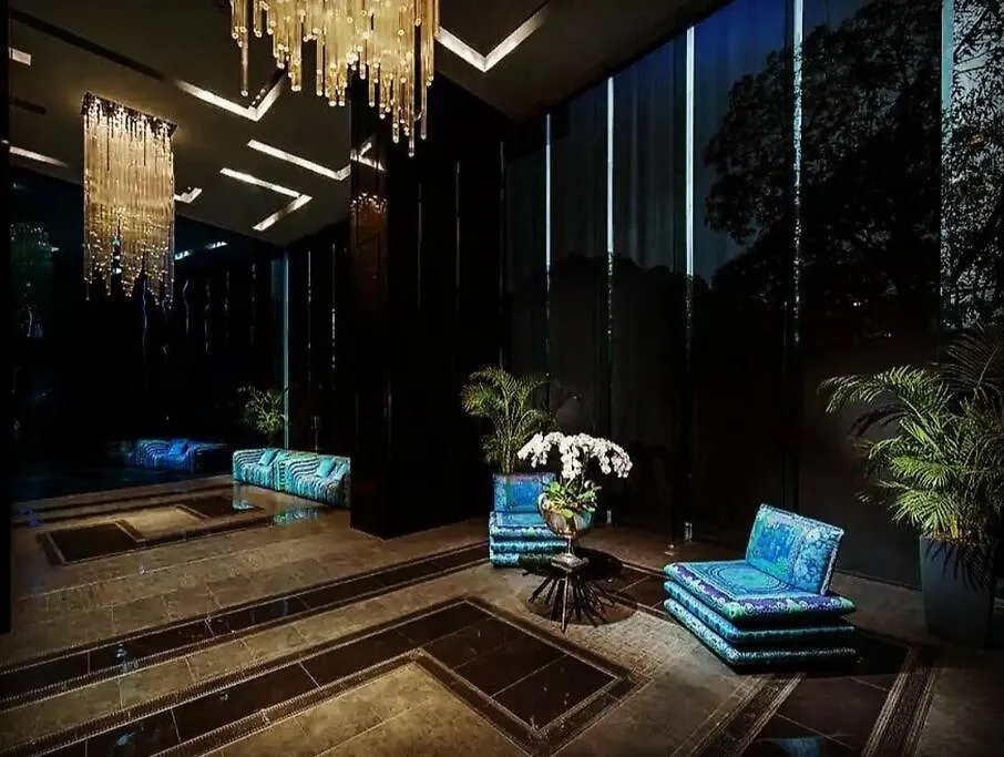 Spacious 1Br Milano By Versace In Makati Manila Philippines